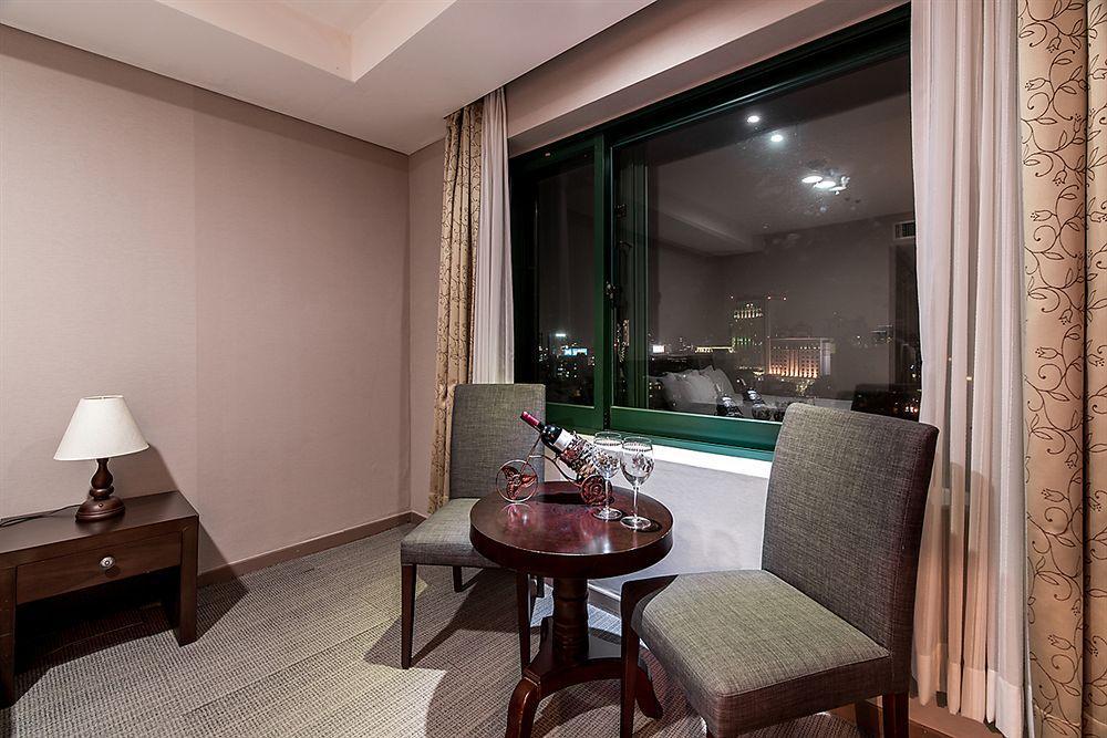 סיאול New Hilltop Hotel מראה חיצוני תמונה