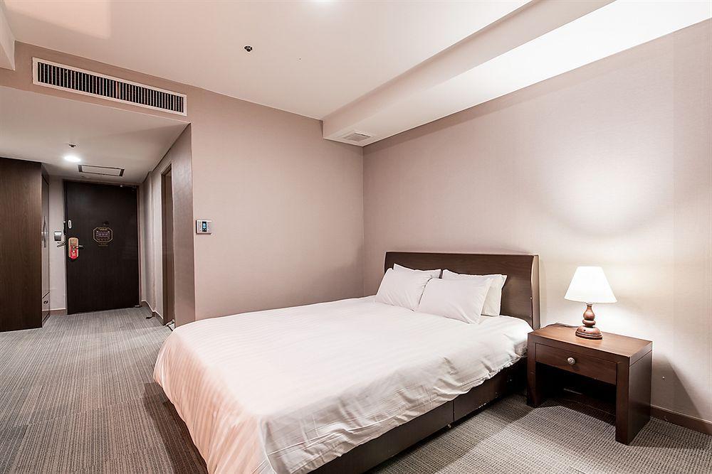 סיאול New Hilltop Hotel מראה חיצוני תמונה