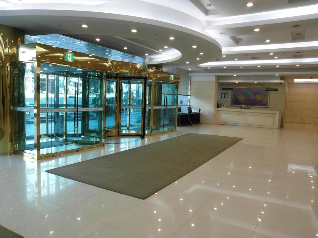 סיאול New Hilltop Hotel מראה חיצוני תמונה