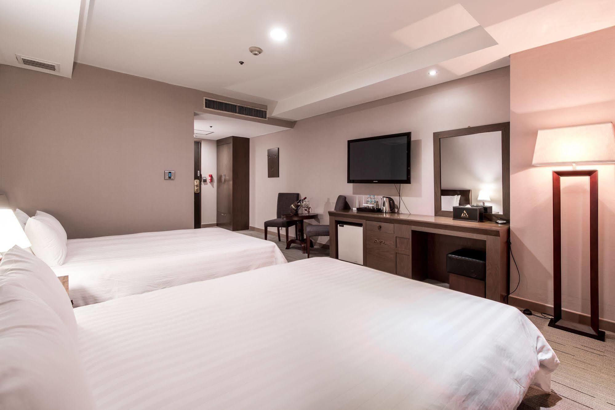 סיאול New Hilltop Hotel מראה חיצוני תמונה